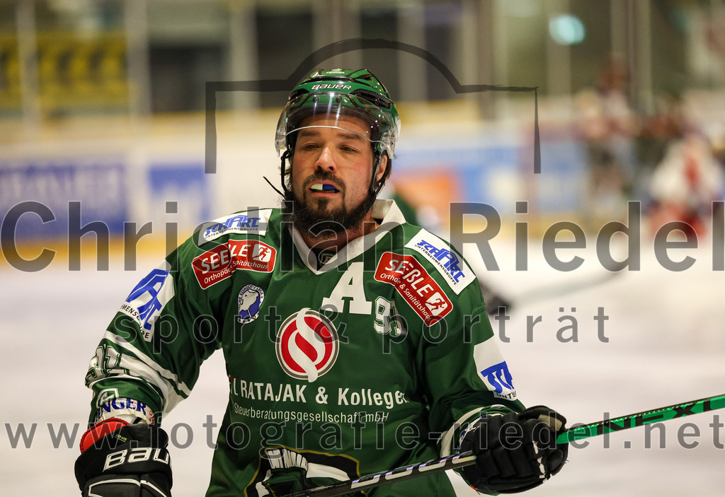 2024-01-05_018_TSV_Erding_gegen_VfE_Ulm-Neu-Ulm | Erding, Deutschland, 05.01.2024:
Eishockey, Bayernliga Vorrunde 2023 / 2024, 22. Spieltag, TSV Erding gegen VfE Ulm/Neu-Ulm, Endergebnis: 7:6

Rudolf Lorenz (Erding Gladiators, #91)

Foto: Christian Riedel / fotografie-riedel.net