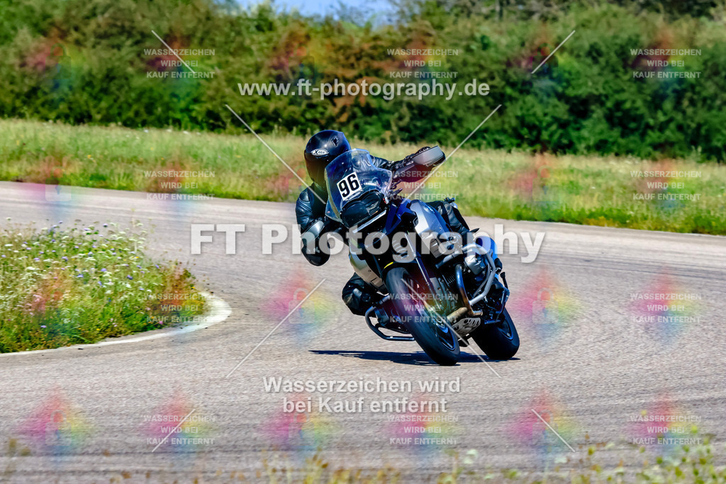 096-3372 | Hier findet Ihr Bilder von Touristenfahrten auf der Nürburgring Nordschleife oder von anderen Veranstaltungen die ich besucht habe. Viel Spass beim Durch Schauen 