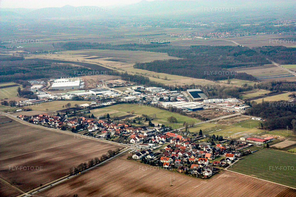 Luftbild: Dorf von Südosten im Ortsteil Minderslachen in Kandel im Bundesland Rheinland-Pfalz in Deutschland. Foto: IMG_16891.jpg vom 15.02.2009 durch Werner Riehm/FLY-FOTO.de