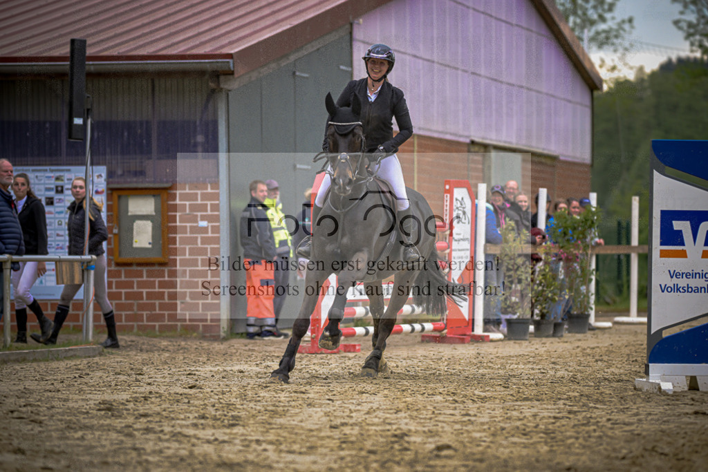 20240505-DOS_2541 | Entdecke hochwertige Reitturnierfotos von Foto Oger. Professionell, emotional und authentisch – jetzt Lieblingsmomente im Shop bestellen.Deutschlandweite Turnierfotografie. - Realisiert mit Pictrs.com