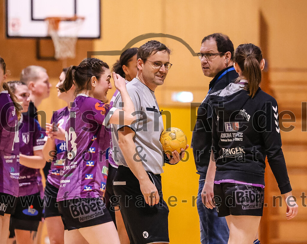 2024-11-24_136_SpVgg_Altenerding_gegen_HC_Donau-Paar_II | Erding, Deutschland, 24.11.2024:Handball, Bezirksoberliga Frauen Altbayern 2024 / 2024, 6. Spieltag, SpVgg Altenerding gegen HC Donau/Paar II, Endergebnis: 24:24Katharina Künstner (SpVgg Altenerding, #23)Foto: Christian Riedel / fotografie-riedel.net