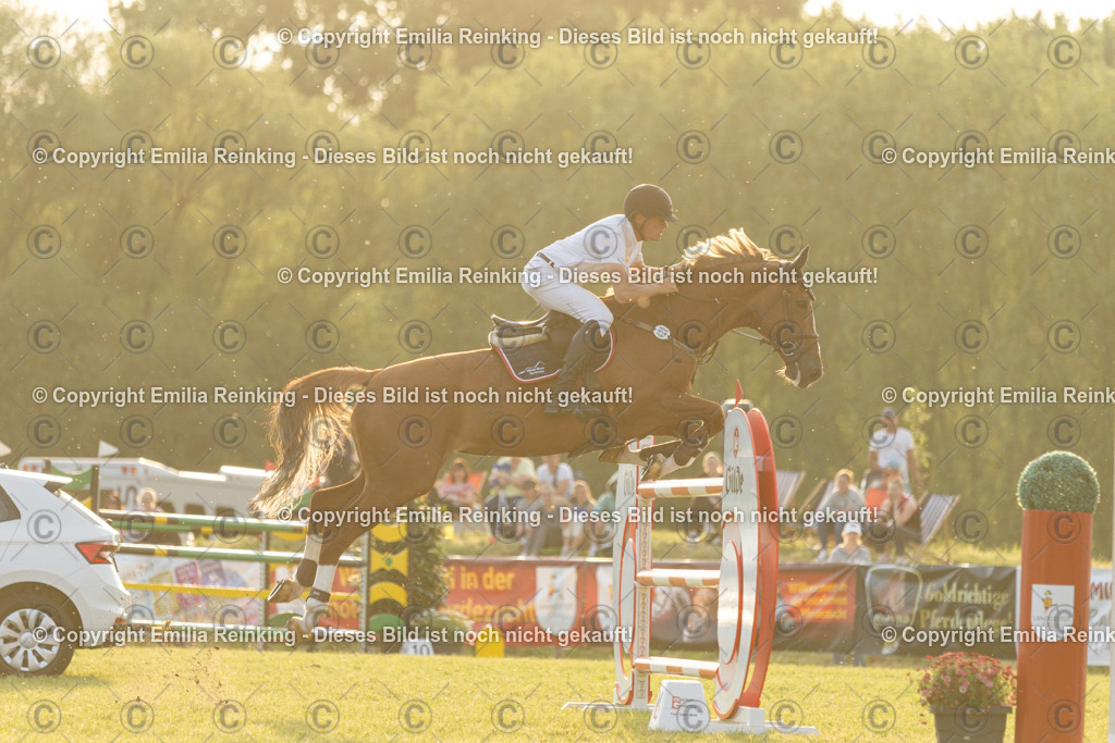 CL5A1536 | Emilia Reinking Fotografie - Realisiert mit Pictrs.com