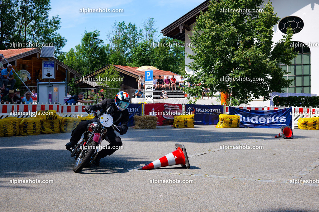 P1014878 | Erleben Sie atemberaubende, hochqualitative Fotos Ihrer Fahrt entlang der malerischen Alpenstraßen. Besuchen Sie alpineshots.com, um professionelle Aufnahmen Ihrer unvergesslichen Reise zu finden und zu kaufen - Realisiert mit Pictrs.com