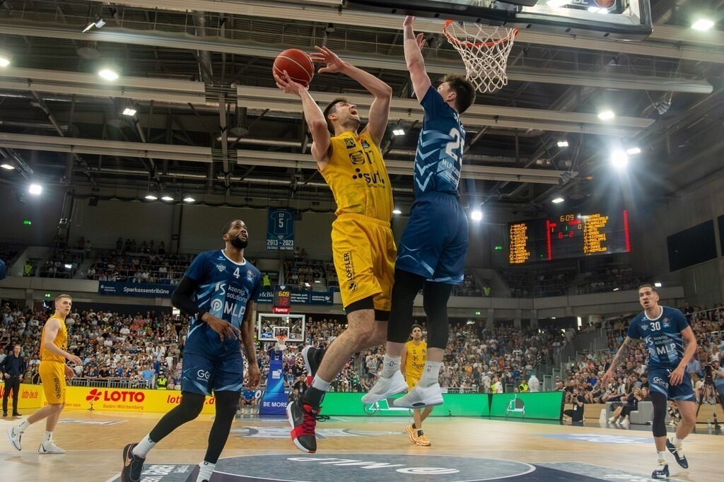 12.05.2024, easy Credit BBL, Basketball Bundesliga, 32. Spieltag: MLP Academics Heidelberg gegen Tigers Tübingen (Endstand 93:78) | 12.05.2024, easy Credit BBL, Basketball Bundesliga, 32. Spieltag: MLP Academics Heidelberg gegen Tigers Tübingen (Endstand 93:78) - Realisiert mit Pictrs.com