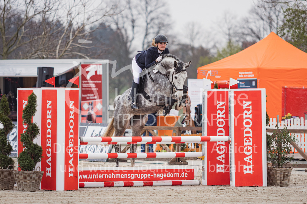 220331_SprPf-A-19 | SEASON OPENING 2022
Herford Laar
31.03.2022
01 Springpferdeprüfung Kl. A*