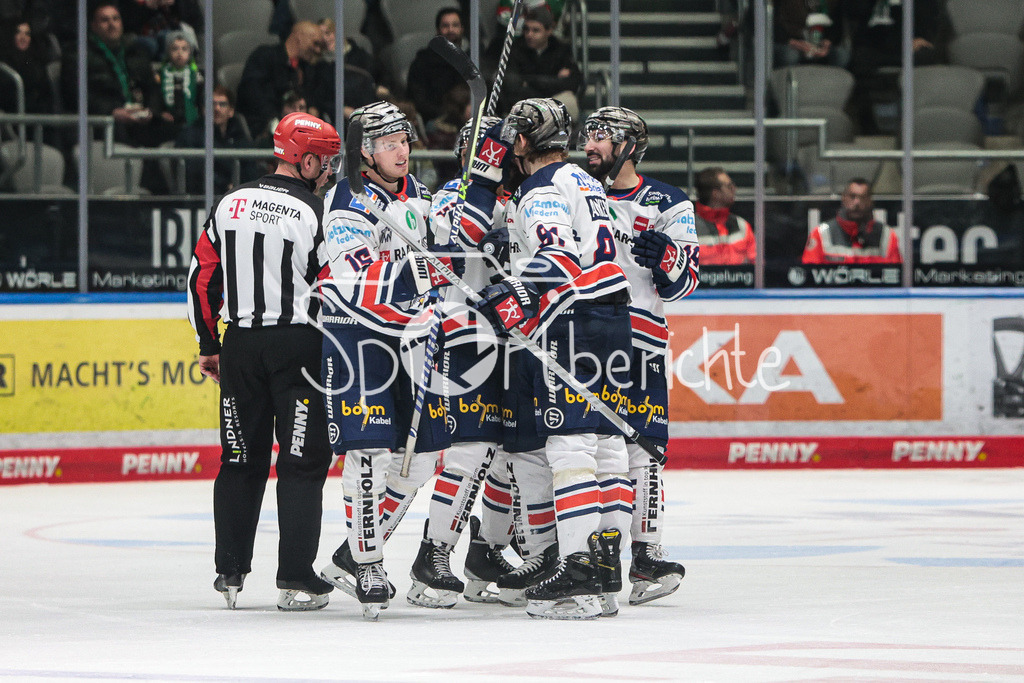 Augsburger Panther - Iserlohn Roosters | Jubel nach dem Ausgleich zum 1-1