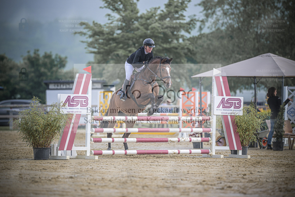 20240511-DOS_1401 | Entdecke hochwertige Reitturnierfotos von Foto Oger. Professionell, emotional und authentisch – jetzt Lieblingsmomente im Shop bestellen. - Realisiert mit Pictrs.com