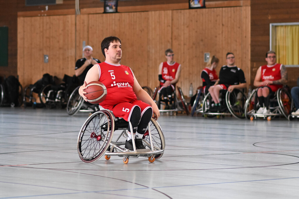 2025-11-30-Ralph_Kunze-4729 | Ralph Kunze - Realisiert mit Pictrs.com