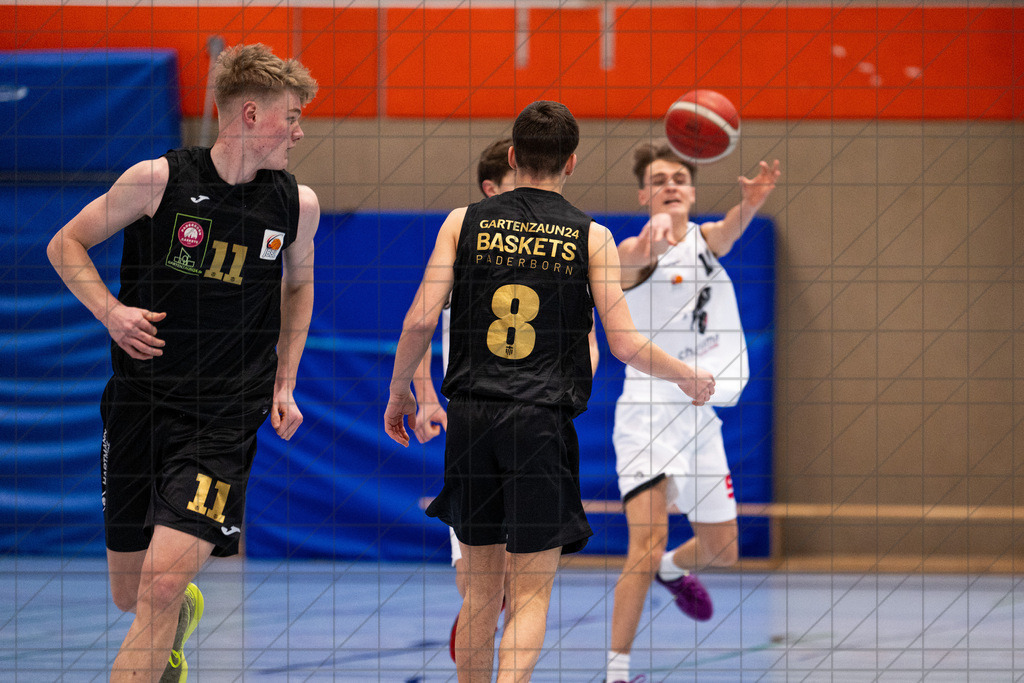 JBBL 24/25 | 26.01.2025 | Charisma Young Bulls vs. Gartenzaun24 Baskets Paderborn | JBBL 24/25 | 26.01.2025 | Charisma Young Bulls vs. Gartenzaun24 Baskets Paderborn - - - - - CREDIT, www.bullenfotos.de, Martin König, Hörner Weg 40, D-49078 Osnabrück, +4917663732967, Nutzung und Weitergabe nur zu den vereinbarten Zwecken. Presseanfragen an Urheber. Alle Rechte beim Urheber. - - - - - - Realisiert mit Pictrs.com