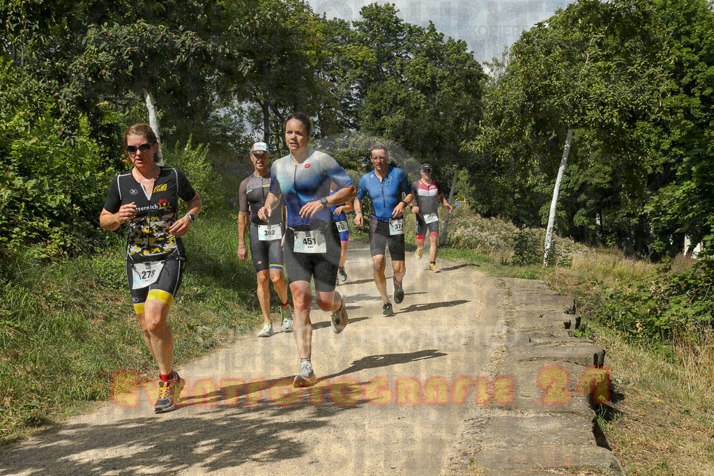 250824_1335_EX1_2921 | Sportfotografie im Rhein-Sieg Kreis, Köln, Bonn, NRW, Rheinland Pfalz, Hessen, etc. Unser Tätigkeitsfeld umfasst den Laufsport vom Volkslauf über den Marathon, Duathlon, Triathon bis zum Ultralauf wie Kölnpfad Ultra oder Schindertrail.