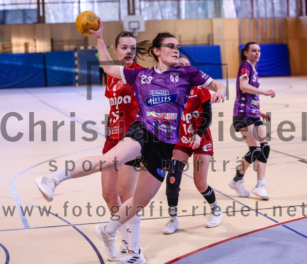 2025-02-22_051_SpVgg_Altenerding_gegen_TG_Landshut | Erding, Deutschland, 22.02.2025:Handball, Bezirksoberliga Frauen Altbayern 2024 / 2024, 15. Spieltag, SpVgg Altenerding gegen TG Landshut, Endergebnis: 25:22Isabella Hauner (TG Landshut, #15), Katharina Künstner (SpVgg Altenerding, #23)Foto: Christian Riedel / fotografie-riedel.net