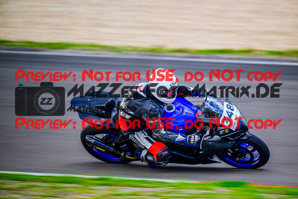 MaZZes_FotoMatrix_240911_6007705_7449 | GRUEN