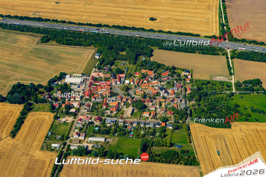 Luftbild Vs Google Maps  Possendorf  Weimar -Das Luftbild wurde 2025 vom UL-Flugzeug heraus erstellt ( keine Drohnenluftbilder ) - Hochauflösende Luftaufnahme -Nicht vergleichbar mit Google Maps oder Satelittenbilder- Die Geschenkidee !Mit Lizenz und Bildrechte bestellbar