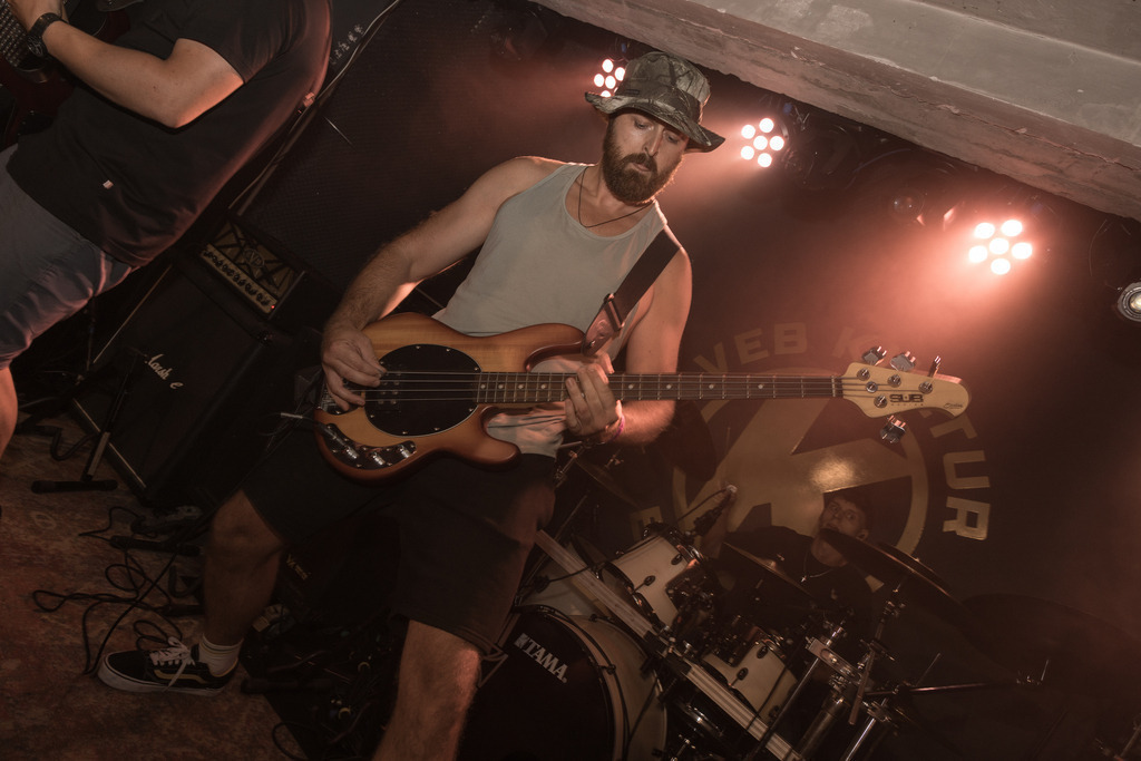 057A2999 | thismomentpictures - Realisiert mit Pictrs.com