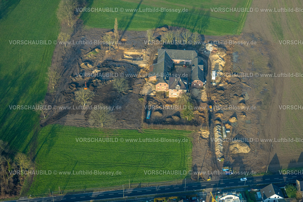Neukirchen-Vluyn260101224 | Luftbild, historischer Bauernhof Hofanlage an der Lindenstraße unter Denkmalschutz, Baustelle, Neukirchen-Vluyn, Ruhrgebiet, Nordrhein-Westfalen, Deutschland