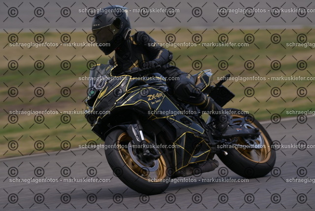26bt05-1796 | markuskiefer.com - Realisiert mit Pictrs.com