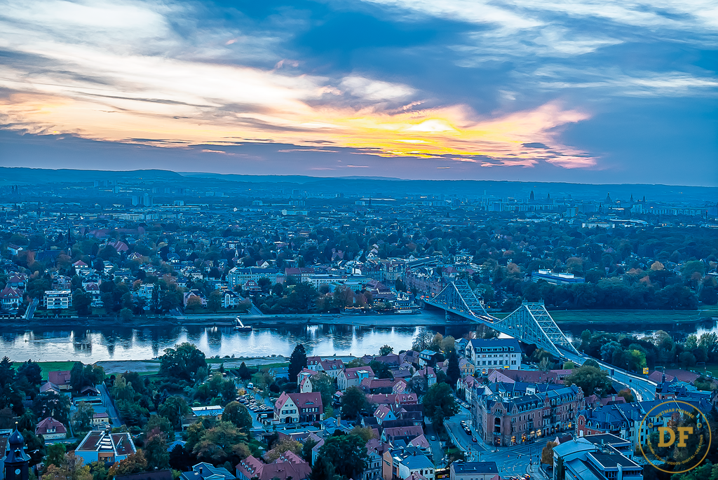 3473-no-Signum | Geschenke, Wandbilder und Accessoires mit Motiven aus Dresden und anderen schönen Orten zur Verschönerung Deines zu Hauses und zum verschenken gewünscht? Wähle Deine Lieblingsbild auf dem Produkt Deiner Wahl. 