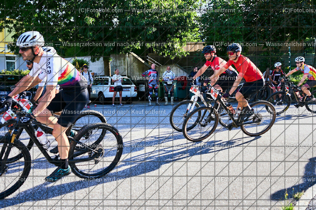 ALP5553_XXIX_GRANITBEISSER_Extreme_Start | (C)FotoLois.com, Alois Spandl, 29. GRANITBEISSER - Mountainbike-Marathon in St. Georgen am Walde, EXTREME 72,5 km, Sa 2. September 2023.