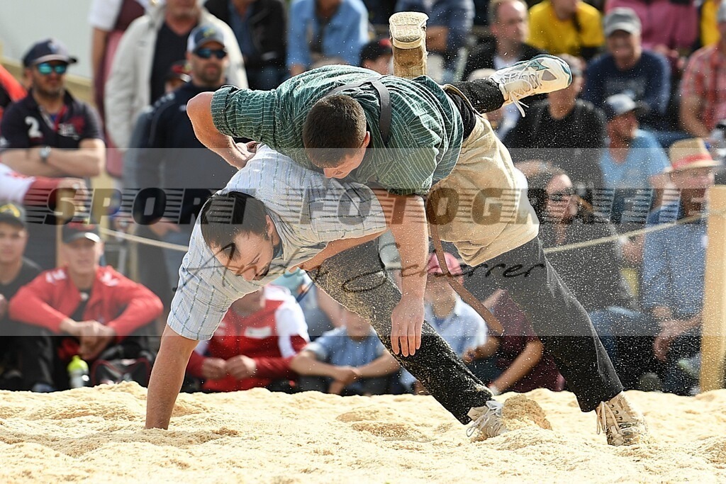 GrabDSC_7412 | Kaufen Sie Sportbilder im Onlineshop von Andy Scherrer Sportfotografie. Faszinierende Bilder von Sportevents aus der ganzen Schweiz. Fussball, Frauenfussball, Unihockey, Handball, Schwingen und weiteren Sportarten. - Realisiert mit Pictrs.com