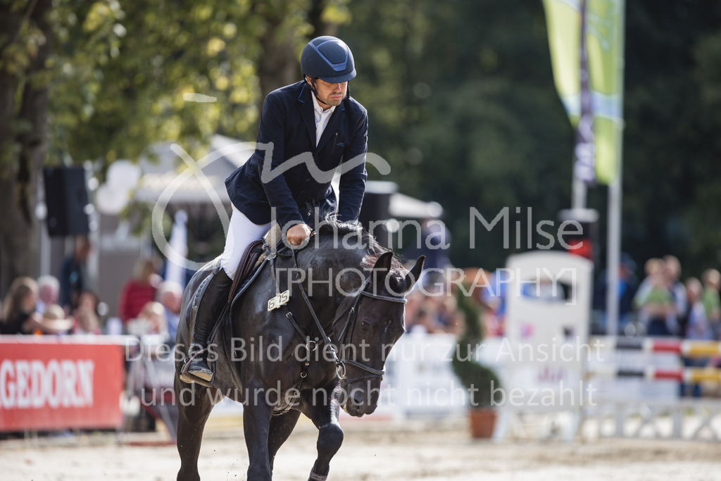 230827_Delbrueck_A-Spr2-829 | Deine schönsten Turniermomente als professionelle Fotos! Entdecke hochwertige Pferdesport-Fotografie im Online-Shop. Jetzt Fotos finden & bestellen!