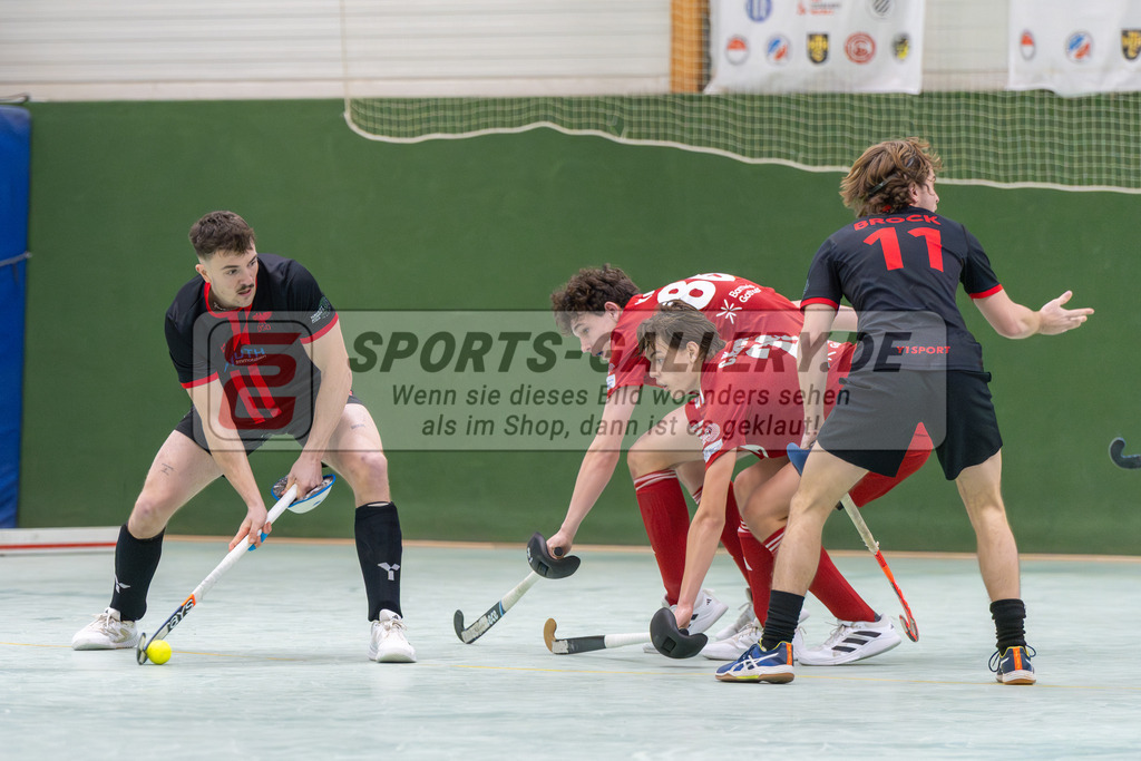SFE_20251213_0122 | Köln, Deutschland, 13.12.2025:  Hockey 1. Bundesliga Herren Rot-Weiss - DSD Düsseldorf im KTHC Stadion Rot-Weiss Köln Tennis and Hockey Club am 13.12.2025 in Köln, Deutschland. (Foto von Fehrmann)Köln, Germany, 13.12.2025: Hockey 1. Bundesliga Herren Rot-Weiss - DSD Düsseldorf in KTHC Stadion Rot-Weiss Köln Tennis and Hockey Club at 13.12.2025 in Köln, Deutschland. (Foto from Fehrmann)