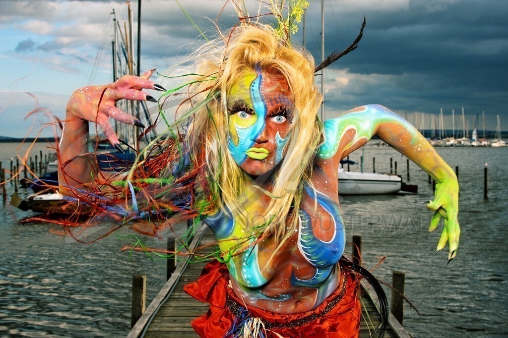 Bodypainting-UFERNIXE_9912b | #002 | Modell: Yvonne | Foto: Alexander Große-Strangmann - Realisiert mit Pictrs.com
