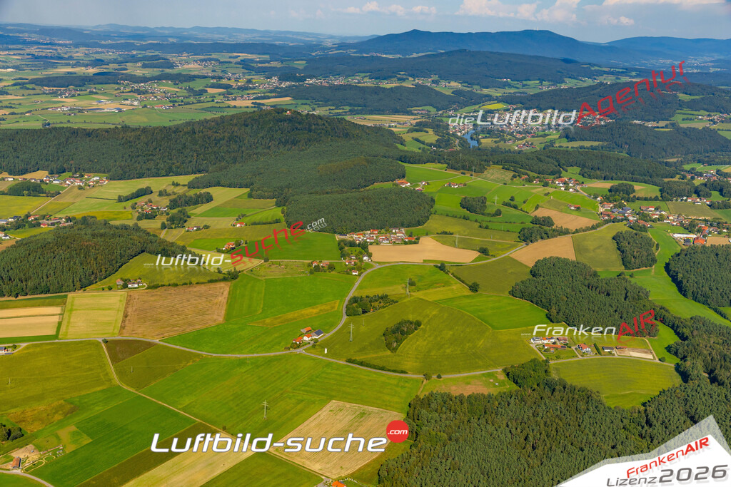 Das Luftbild zeigt : Vilzing Cham - Die Luftaufnahme wurde 2024 vom UL-Flugzeug aus erstellt ( keine Drohne ) - Hochauflösende Luftaufnahme - Für grossformatige Ausdrucke geeignet. Die Geschenkidee !Mit Lizenz und Bildrechte bestellbar