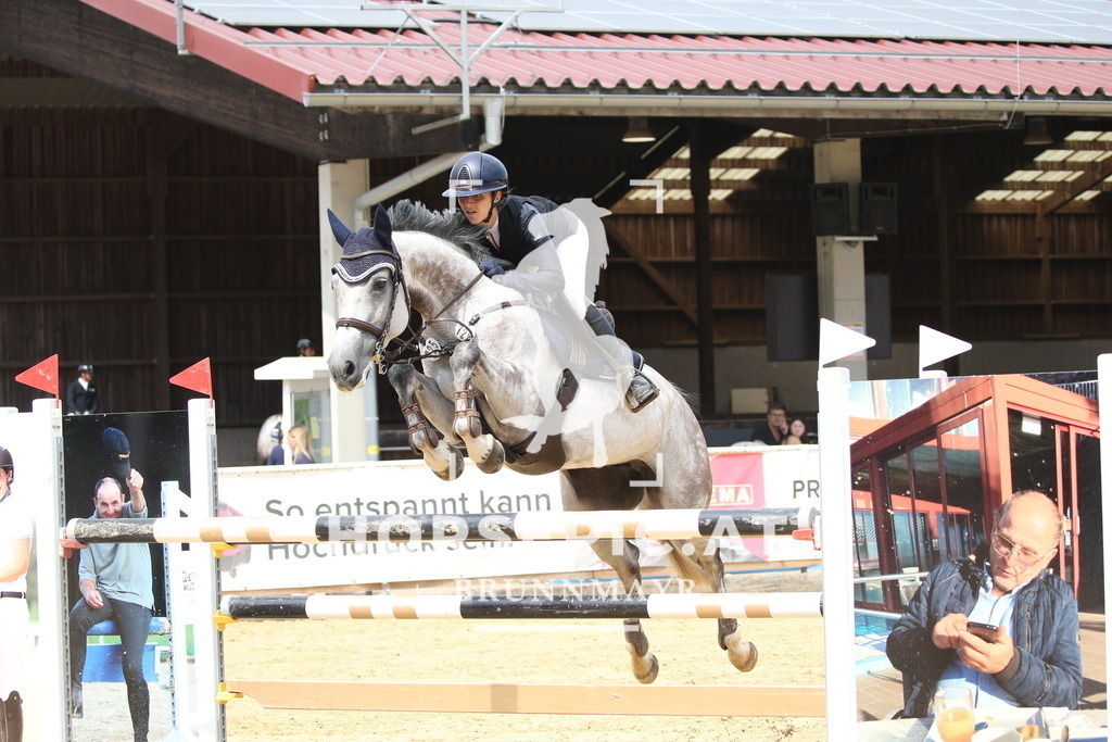 DL2Q7480 | Willkommen bei Brunnmayr - Design & Fotografie – Ihrem Spezialisten für Reitturniere und Pferdeveranstaltungen in Oberösterreich, Salzburg und Bayern! Seit über 17 Jahren sind wir leidenschaftlich dabei.