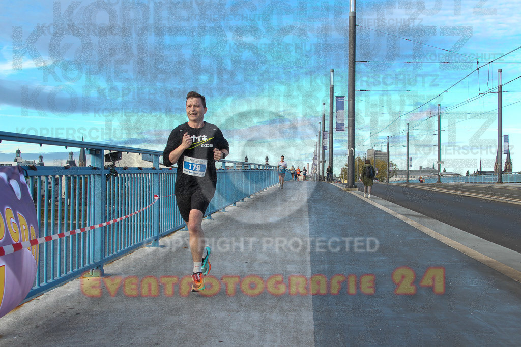 221016_0958_EV4_8401 | Sportfotografie im Rhein-Sieg Kreis, Köln, Bonn, NRW, Rheinland Pfalz, Hessen, etc. Unser Tätigkeitsfeld umfasst den Laufsport vom Volkslauf über den Marathon, Duathlon, Triathon bis zum Ultralauf wie Kölnpfad Ultra oder Schindertrail.