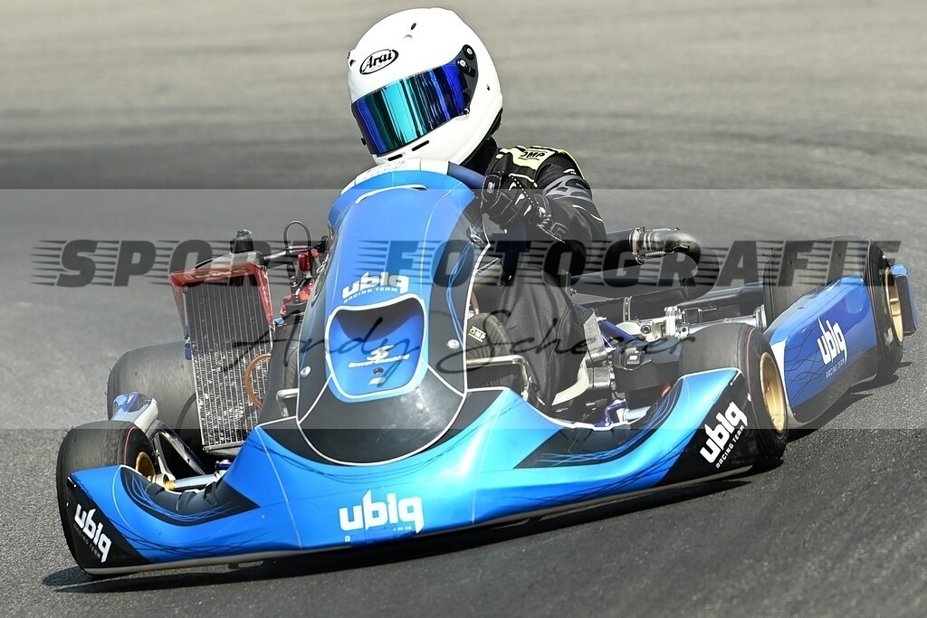 aDSC_9687 | Kaufen Sie Sportbilder im Onlineshop von Andy Scherrer Sportfotografie. Faszinierende Bilder von Sportevents aus der ganzen Schweiz. Fussball, Frauenfussball, Unihockey, Handball, Schwingen und weiteren Sportarten. - Realisiert mit Pictrs.com