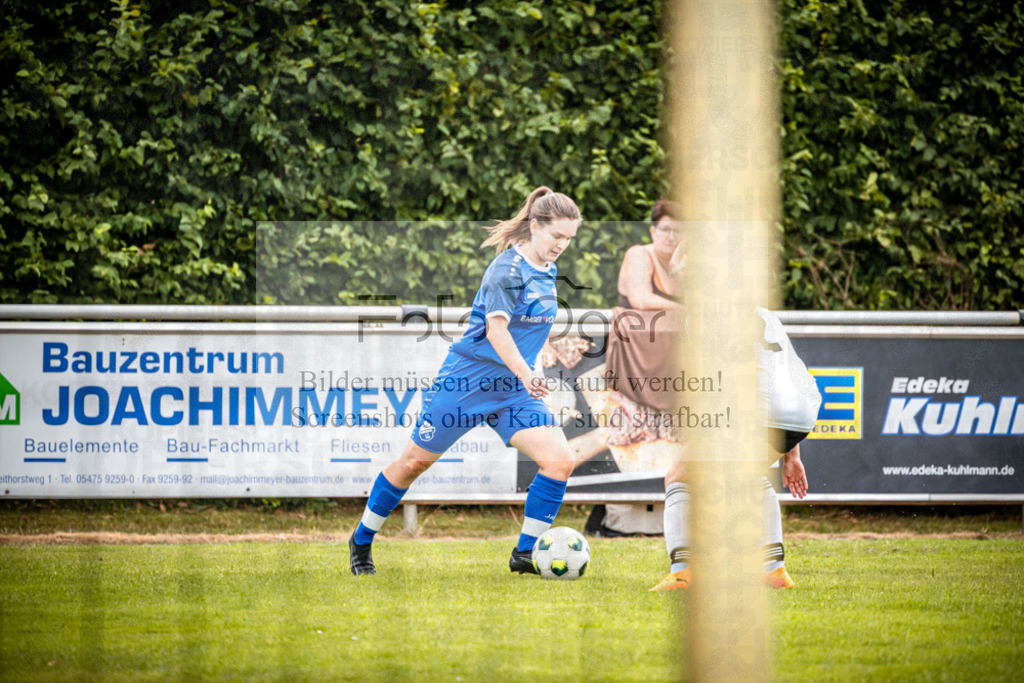 SG Bohmte/Ostercappeln/Schwagstorf - SV Harderberg - Frauen Bezirkpokal | Frauen Bezirkpokal · 1. Damen - 1. Damen · Sportplatz - Realisiert mit Pictrs.com