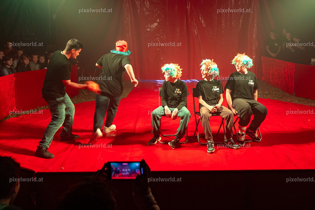 Zirkusvorstellung der MS Feldkirchen Digital | Bildershop von pixelworld.at - Realisiert mit Pictrs.com