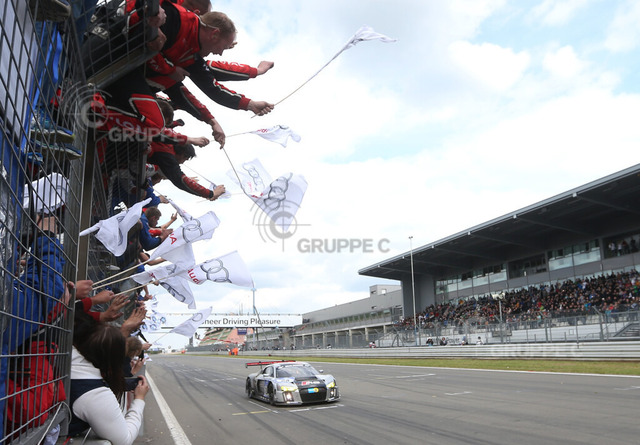 24 Hours Nürburgring 2015 | Audi R8 LMS #28 (Audi Sport Team WRT), Christopher Mies/Nico Müller/Edward Sandström/Laurens Vanthoor - Realisiert mit Pictrs.com