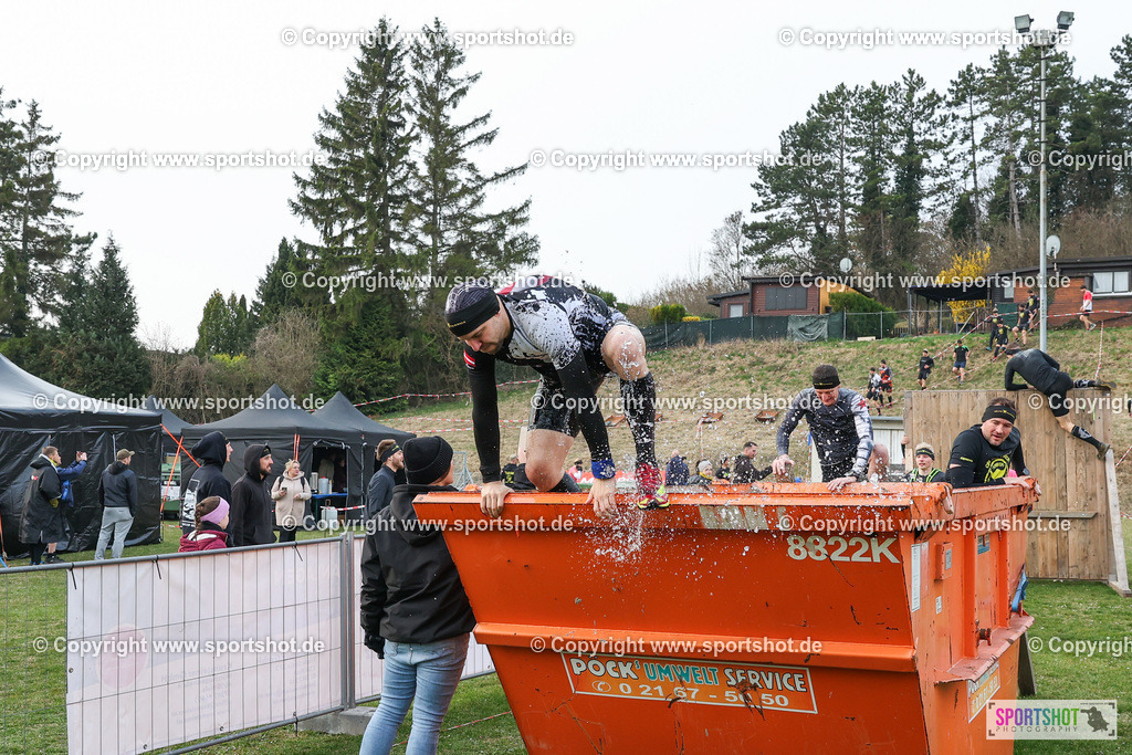 LUR_1096 | Celtic Warrior Dirth Run #celticwarriordirtrun #ocr #kidsrace #celtinis #sprint #wallhalla #dirtrun #donnerskirchen#celticwarriordirtruniscoming #celticwarrior #allout #battle #endurance #ultra #celticwarriorultra #yourpictrs #sportshot_your_pictrs