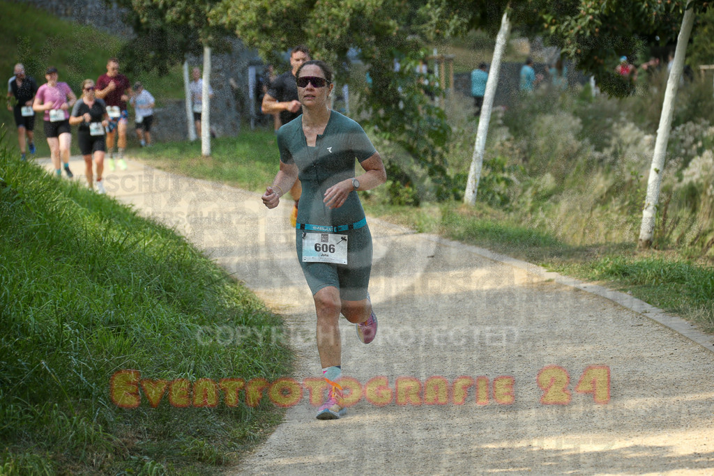 250824_1438_EX1_6962 | Sportfotografie im Rhein-Sieg Kreis, Köln, Bonn, NRW, Rheinland Pfalz, Hessen, etc. Unser Tätigkeitsfeld umfasst den Laufsport vom Volkslauf über den Marathon, Duathlon, Triathon bis zum Ultralauf wie Kölnpfad Ultra oder Schindertrail.
