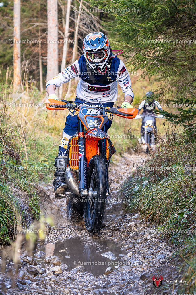 fuernholzer_251026-C1-179 | Fotografische Impressionen von der Red Stag Enduro Extreme by fuernholzer-photography.com. Endurosport in Österreich fotografisch festgehalten von fuernholzer. Auftragsfotografie für Private, Gewerbefotos und Industriefotografie. Eventfotografie, Sportfotografie und Motorsportfotografie. Anbieter von Fotoworkshops, Fototraining, fotografischen Vorträgen und Fotoseminaren.