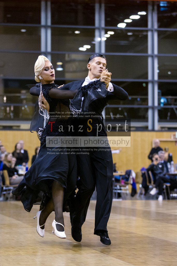 20241102_DM_HGR_Std_10324 | Tanzsportbilder, Standardtanz, Lateintanz, WDSF, DTV, LTVB, dancecomp, goc, hessen tanzt, blaues band der spree, walzer, tango, wiener walzer, slowfox, quickstepp, samba, rumba, cha-cha-cha, paso doble. jive, hd-kroft photography, turniertanzsport