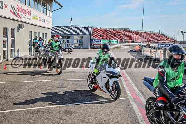 spof0312 | Professionelle Fotos von Sportveranstaltungen, aber auch Hochzeiten und anderen Events. - Realisiert mit Pictrs.com