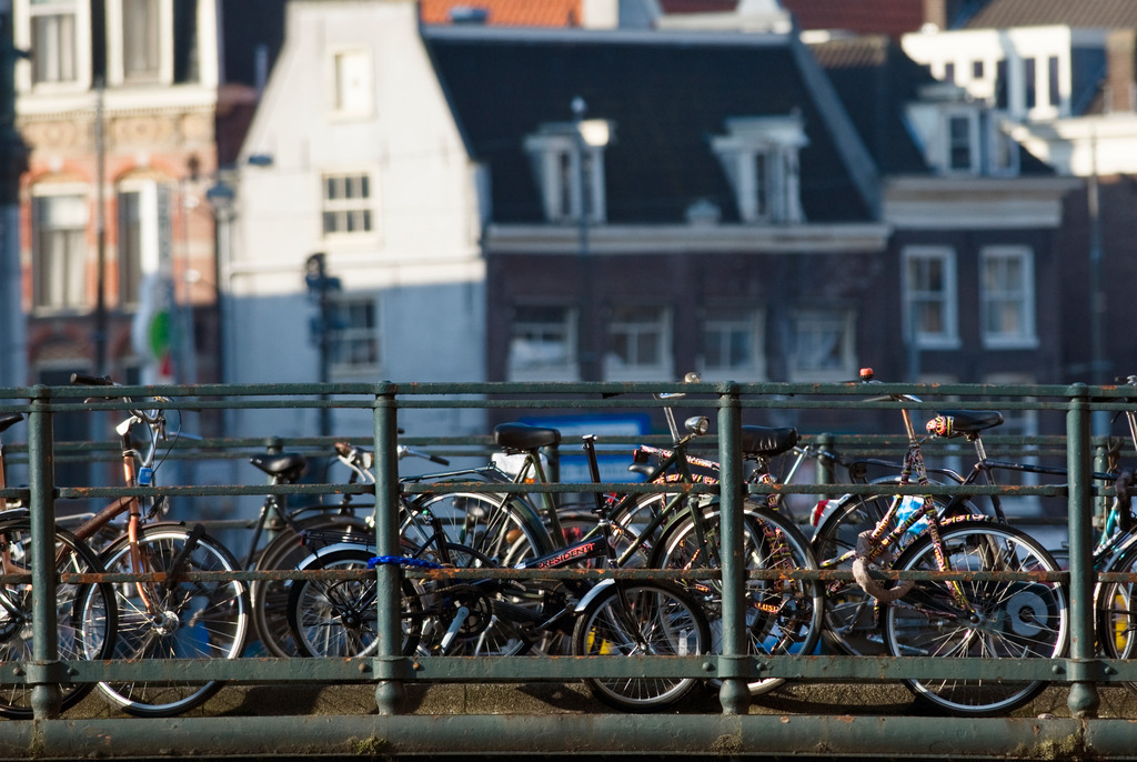 abgestellte Raeder | Amsterdam, Niederlande - October 29, 2008: abgestellte Raeder. - Realisiert mit Pictrs.com