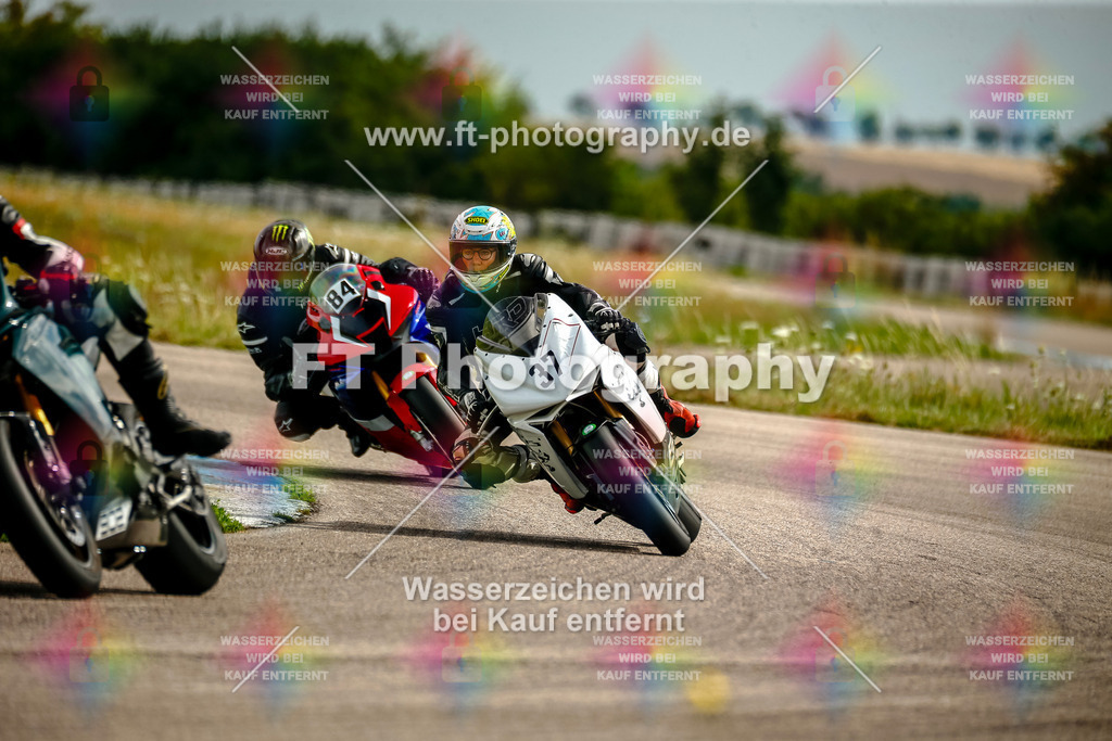 Chambley Juli-2441 | Hier findet Ihr Bilder von Touristenfahrten auf der Nürburgring Nordschleife oder von anderen Veranstaltungen die ich besucht habe. Viel Spass beim Durch Schauen 