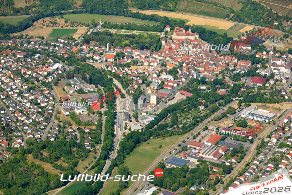 Das Luftbild zeigt :  Weikersheim - Die Luftaufnahme wurde 2023 vom UL-Flugzeug aus erstellt ( keine Drohne ) - Hochauflösende Luftaufnahme - Für grossformatige Ausdrucke geeignet. Die Geschenkidee !Mit Lizenz und Bildrechte bestellbar