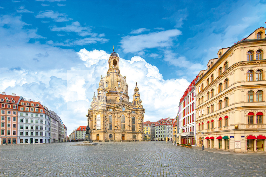 Frauenkirche-Neumarkt-FOCO6440b | Blick auf das Wahrzeichen der Stadt Dresden, die Frauenkirche auf dem Neumarkt - Realisiert mit Pictrs.com