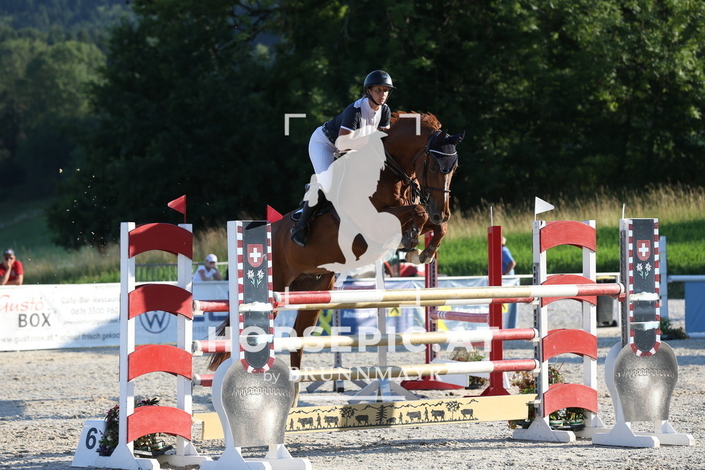 PP018788 | Willkommen bei Brunnmayr - Design & Fotografie – Ihrem Spezialisten für Reitturniere und Pferdeveranstaltungen in Oberösterreich, Salzburg und Bayern! Seit über 17 Jahren sind wir leidenschaftlich dabei.