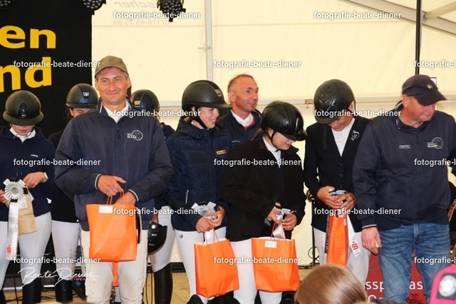 OHT0231 | Fotografie, Tiere, Hunde, Katzen, Pferde, Sportfotografie, Fotosession, Tierfotografie, Turnierfotografie, Fotografin, Fotograf - Realisiert mit Pictrs.com