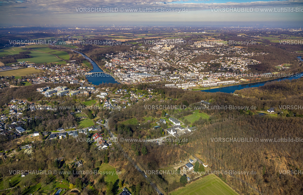 Essen240302251Kettwig | Luftbild, Übersicht Ortsteil Kettwig mit Kettwiger See, Wohngebiet Ruhrbogen, Jugendbildungsstätte St. Altfrid Bildungszentrum, im Waldgebiet, Fernsicht, Heiligenhaus, Ruhrgebiet, Nordrhein-Westfalen, Deutschland