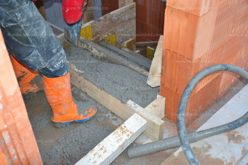 bib-lg04-betonarbeiten-treppen-0717 | Nach LV-Leistungsgruppen sortierte Detailfotos über den Bau eines Hauses. Alle Hausbau-Bilder direkt vom Urheber und Autor der Website Haus-Selber-Bauen.com