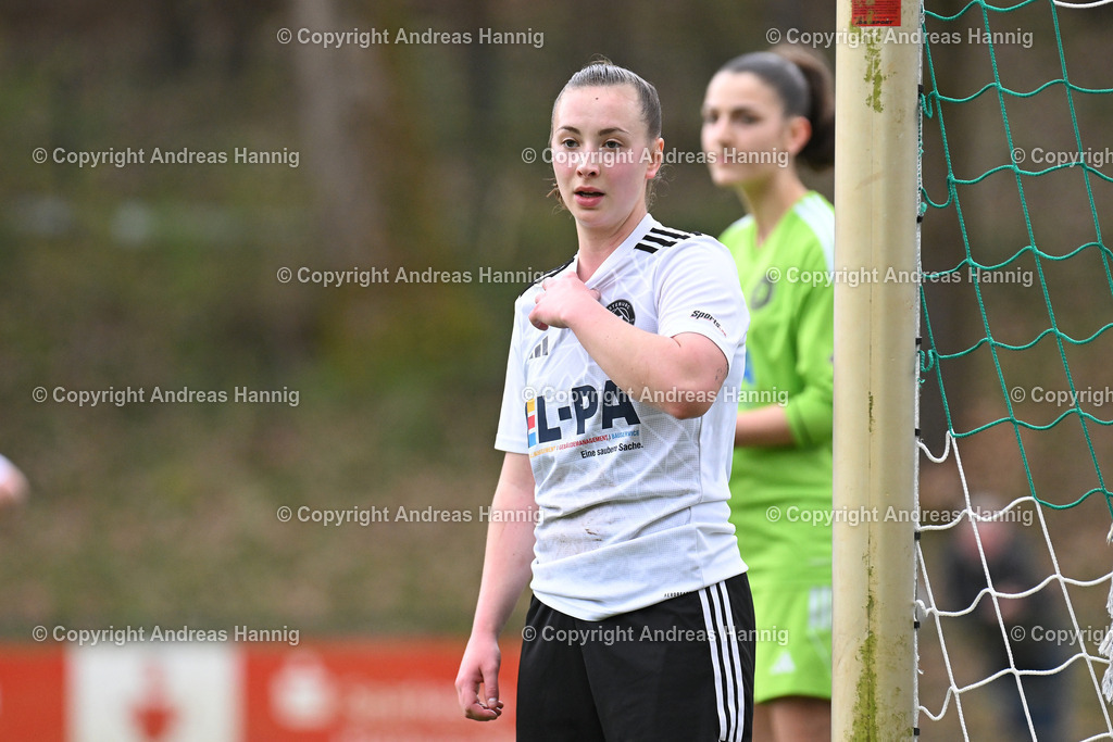 Fußball I Frauen I Saison 2024-25 I Oberliga I FC Jesteburg-Bendestorf - SpVg Aurich Frauen I 13.4.2025 | a-hannig - Realisiert mit Pictrs.com