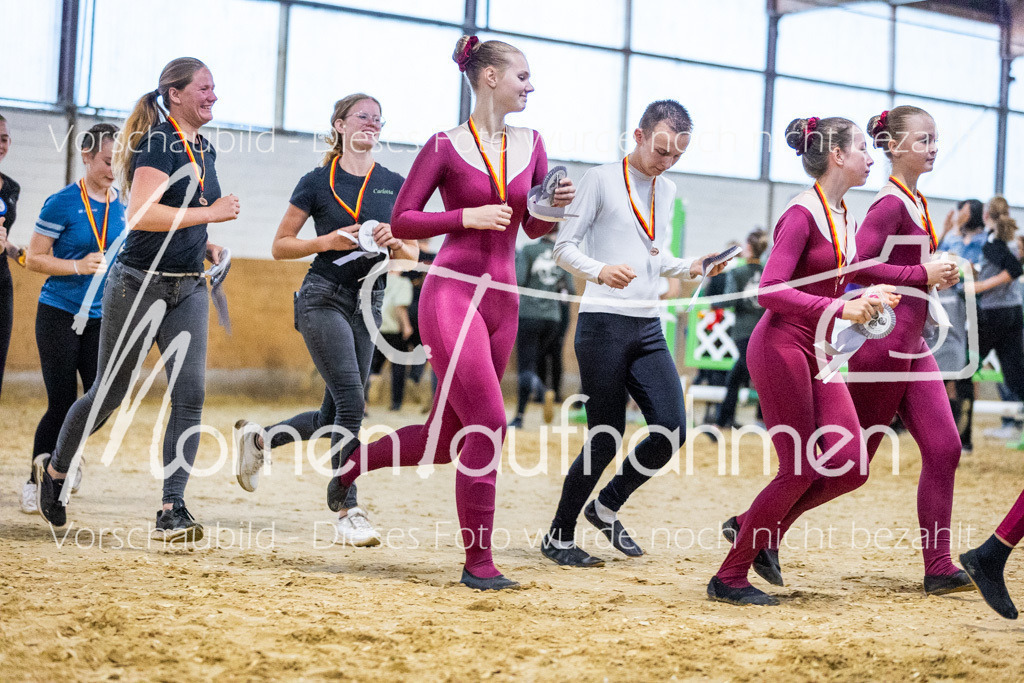 Platzierung5+6+7+NS-043 | MomenTaufnahmen Pferdesportfotos