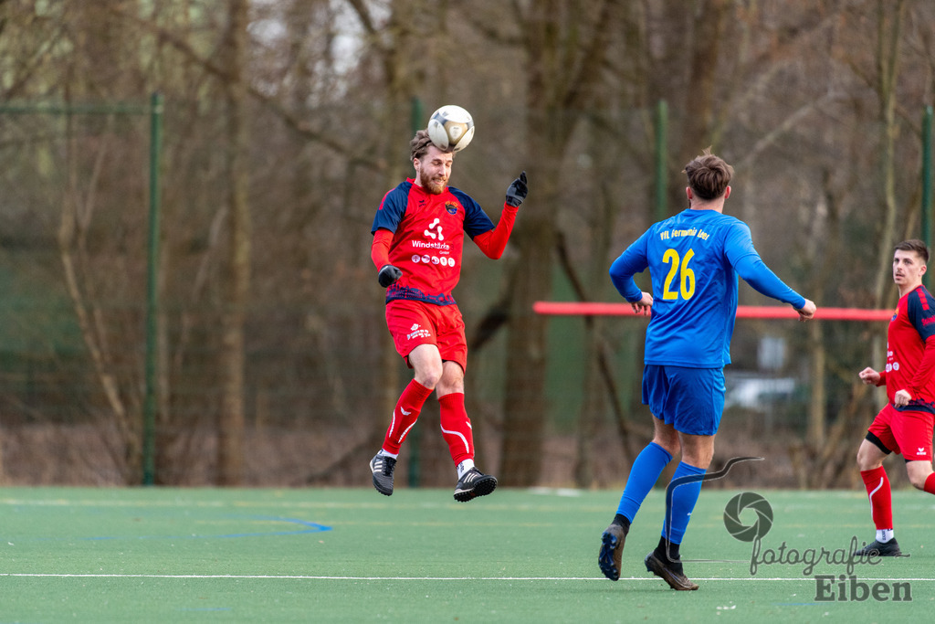 GVO Oldenburg-VFL Germania Leer | Herren Bezirks-Testspiel; GVO Oldenburg (rot)-VFL Germania Leer (blau) am 02.03.2025 in Oldenburger (Sportpark Osternburg); Photo: Philip Eiben 2025 - Realisiert mit Pictrs.com