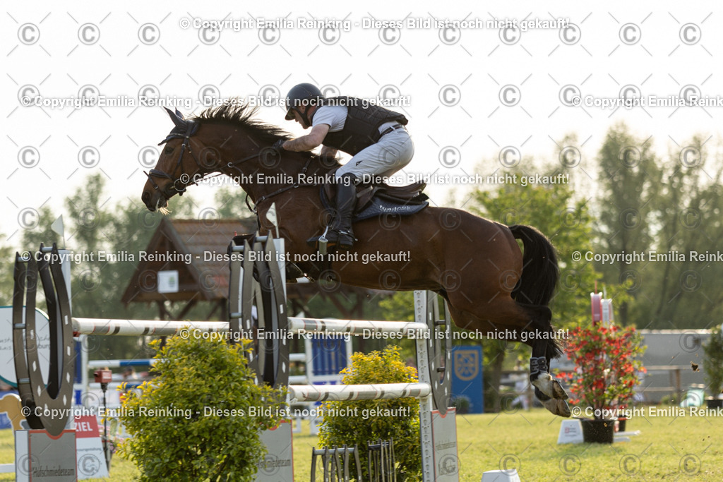 CL5A1350 | Emilia Reinking Fotografie - Realisiert mit Pictrs.com